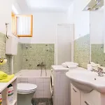 Gorgeous Apartment In Pula With Wifi * Пула