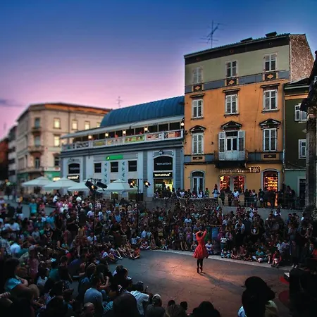 아파트 Awesome In With Wifi