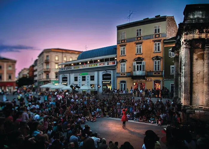 Lägenhet Awesome In With Wifi